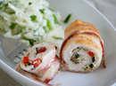 Рулет куриный с болгарским перцем, в беконе (130 гр) 